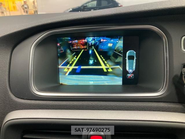 Volvo V40 2015-09 8884561-18
