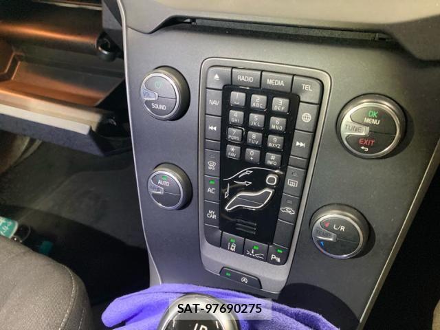 Volvo V40 2015-09 8884561-19