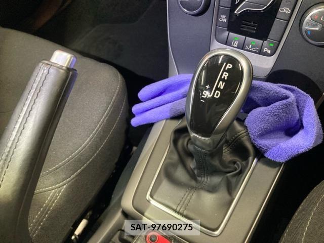 Volvo V40 2015-09 8884561-20