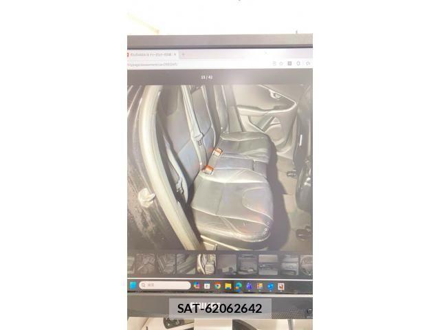 Volvo V40 2015-11 8884563-9