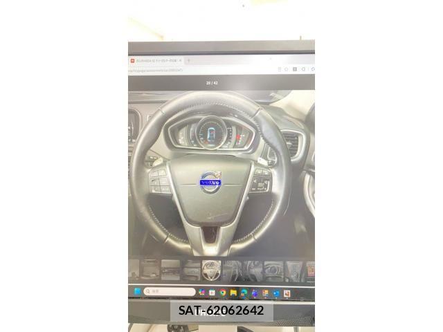 Volvo V40 2015-11 8884563-14