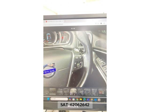 Volvo V40 2015-11 8884563-15