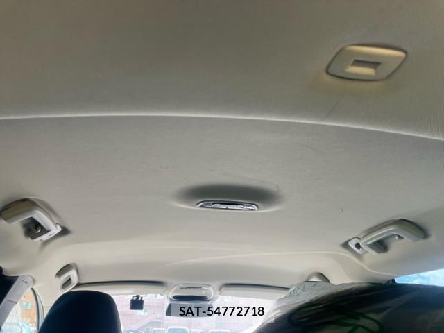 Volvo V40 2013-09 8884564-9