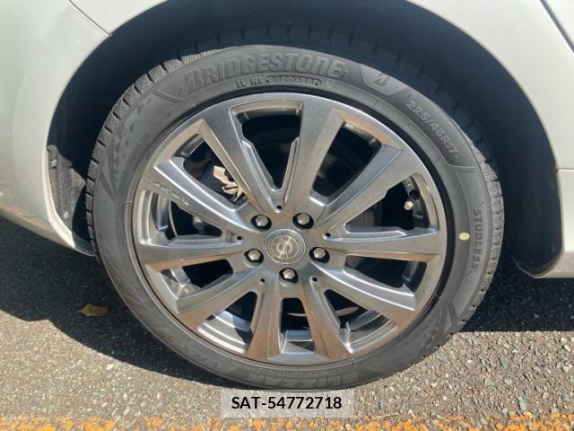 Volvo V40 2013-09 8884564-10