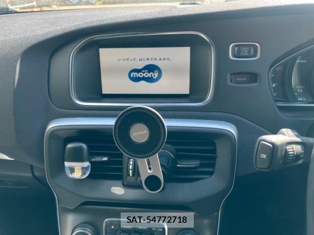 Volvo V40 2013-09 8884564-23