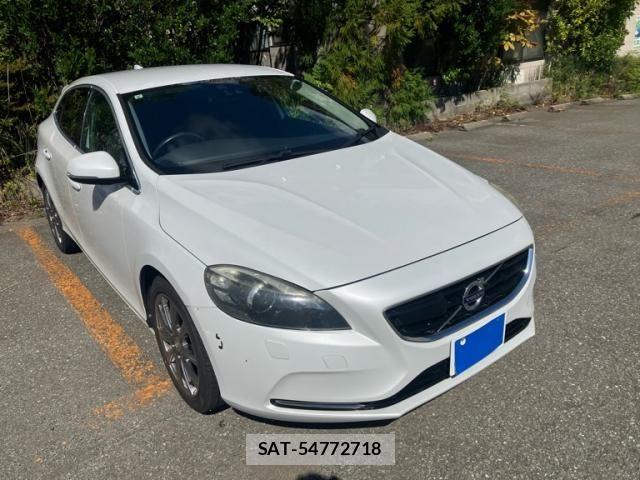 Volvo V40 2013-09 8884564-2