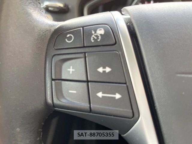 Volvo CROSS COUNTRY 2017-03 1177401-8