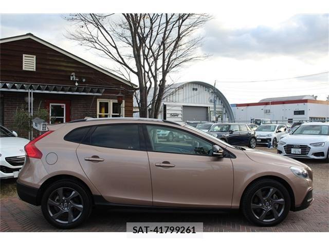 Volvo CROSS COUNTRY 2014-08 1848524-1