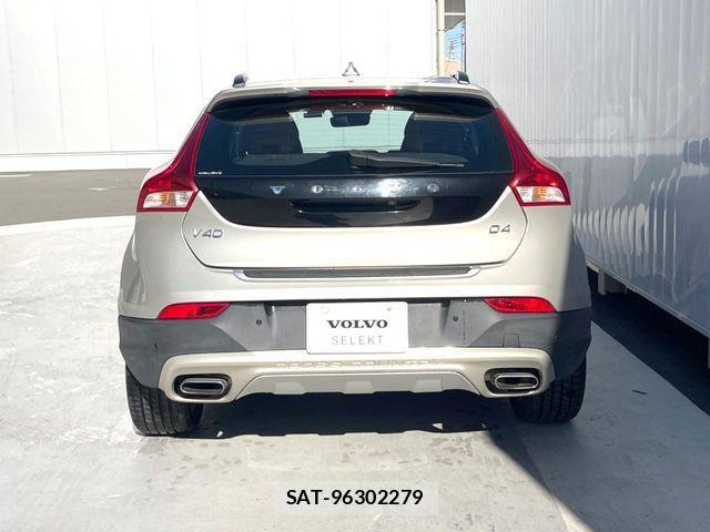 Volvo CROSS COUNTRY 2016-12 4051236-18