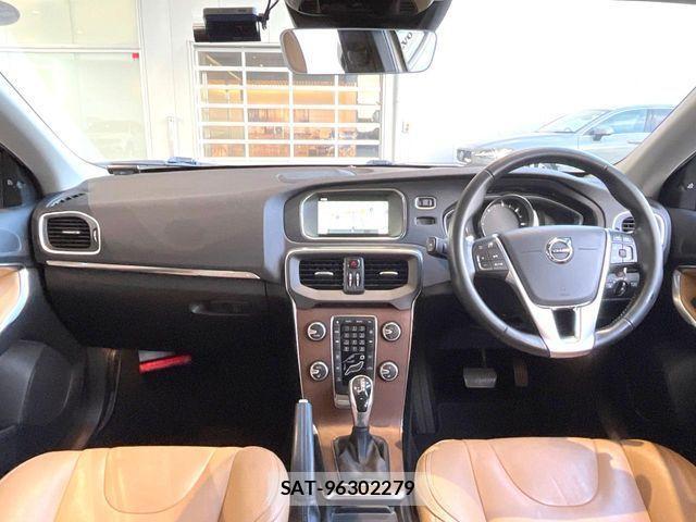Volvo CROSS COUNTRY 2016-12 4051236-1