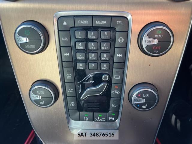 Volvo CROSS COUNTRY 2015-11 4604077-23