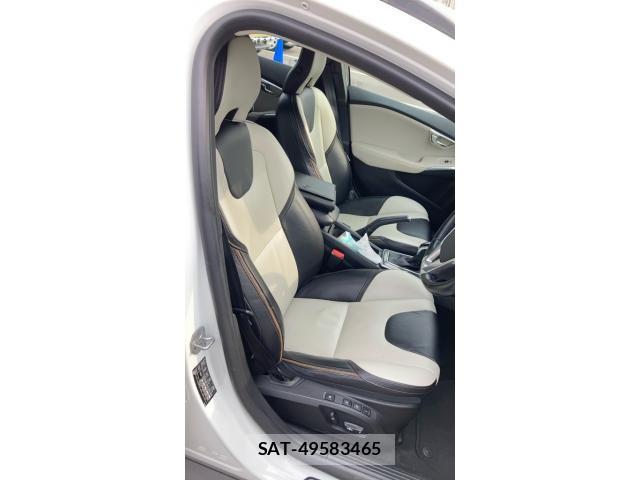 Volvo CROSS COUNTRY 2014-02 6220936-10