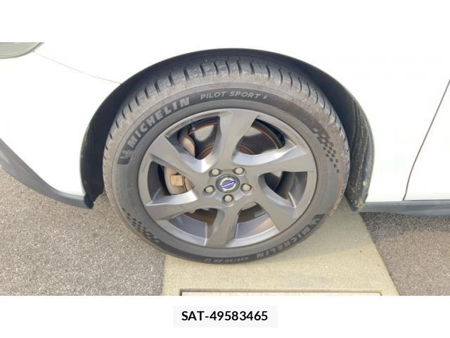 Volvo CROSS COUNTRY 2014-02 6220936-4