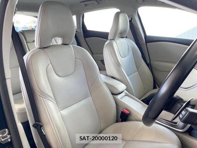 Volvo CROSS COUNTRY 2019-07 6504547-13