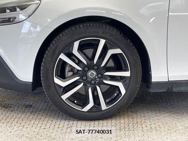 Volvo CROSS COUNTRY 2017-10 6915028-15