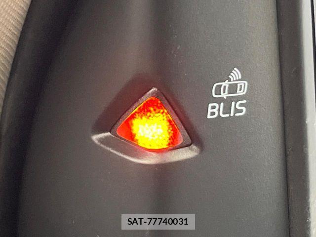 Volvo CROSS COUNTRY 2017-10 6915028-8