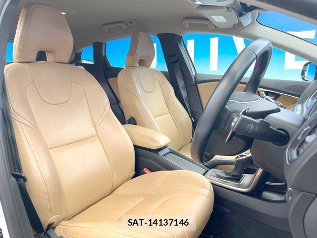 Volvo CROSS COUNTRY 2017-02 7273225-9