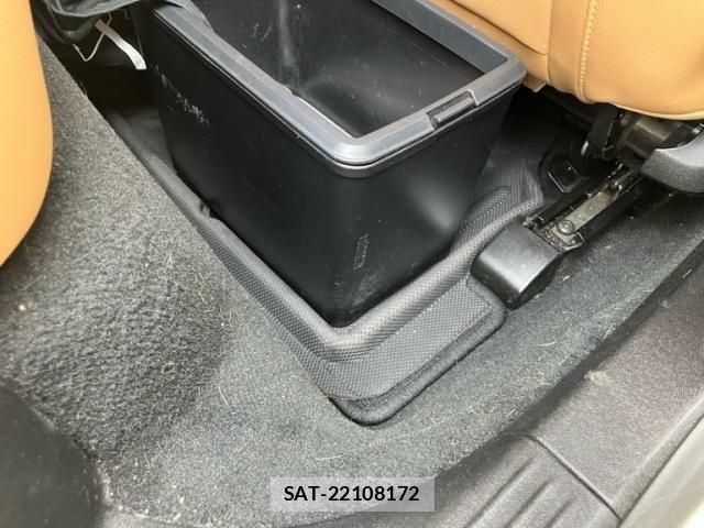 Volvo CROSS COUNTRY 2017-06 7360358-12