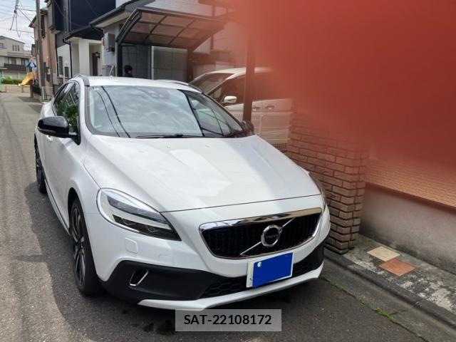 Volvo CROSS COUNTRY 2017-06 7360358-1