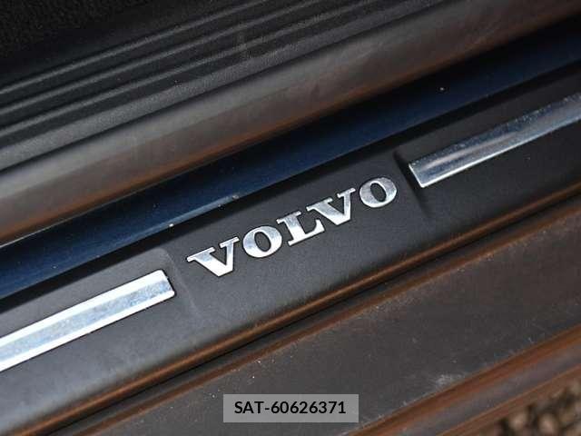 Volvo CROSS COUNTRY 2015-06 7458680-21