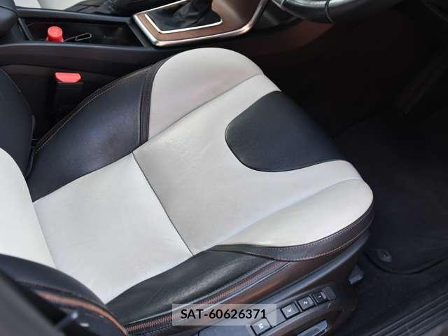 Volvo CROSS COUNTRY 2015-06 7458680-24