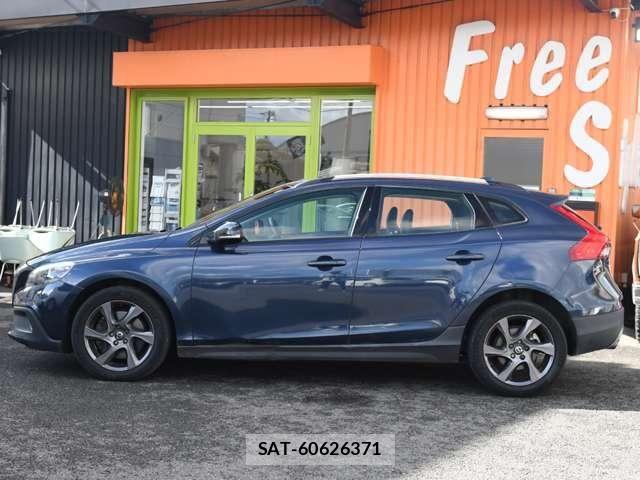 Volvo CROSS COUNTRY 2015-06 7458680-7