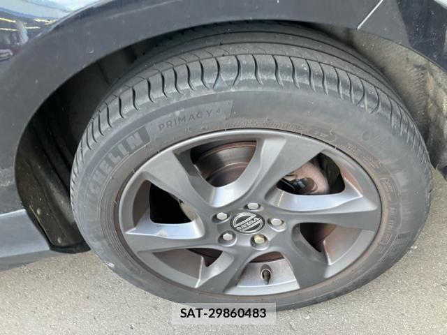 Volvo CROSS COUNTRY 2013-09 7503541-17