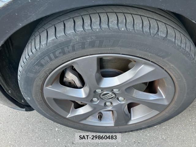 Volvo CROSS COUNTRY 2013-09 7503541-18