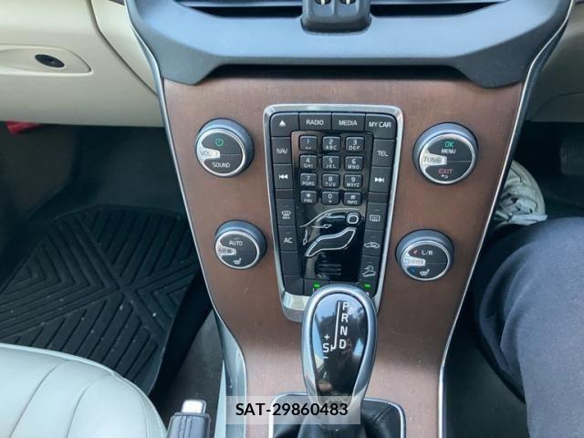 Volvo CROSS COUNTRY 2013-09 7503541-24