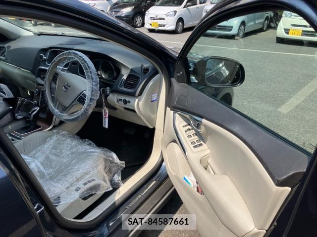 Volvo CROSS COUNTRY 2017-06 7621137-14