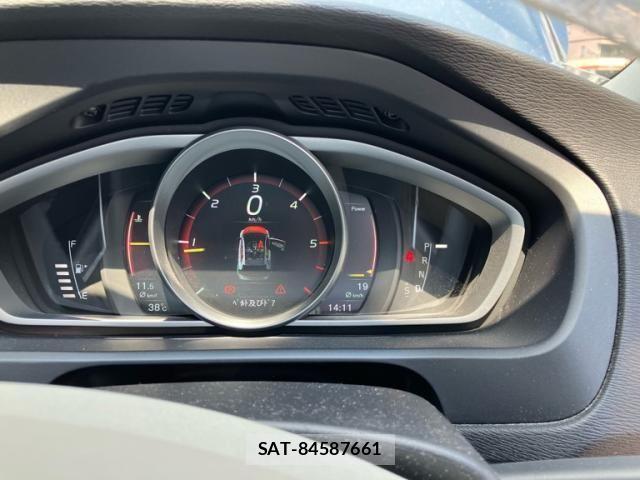Volvo CROSS COUNTRY 2017-06 7621137-21