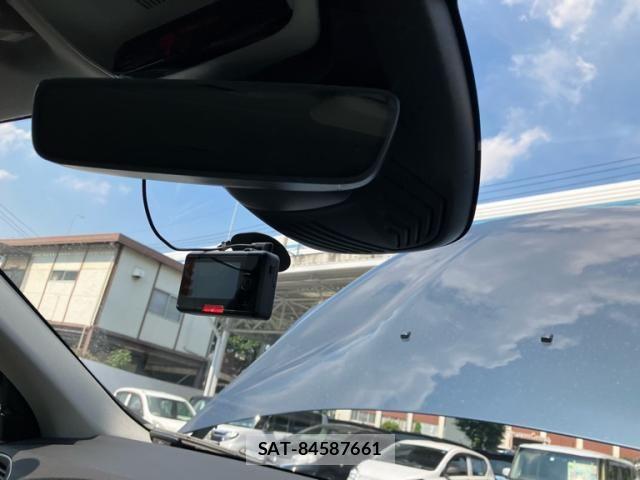 Volvo CROSS COUNTRY 2017-06 7621137-24