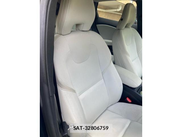 Volvo CROSS COUNTRY 2013-11 7621138-9