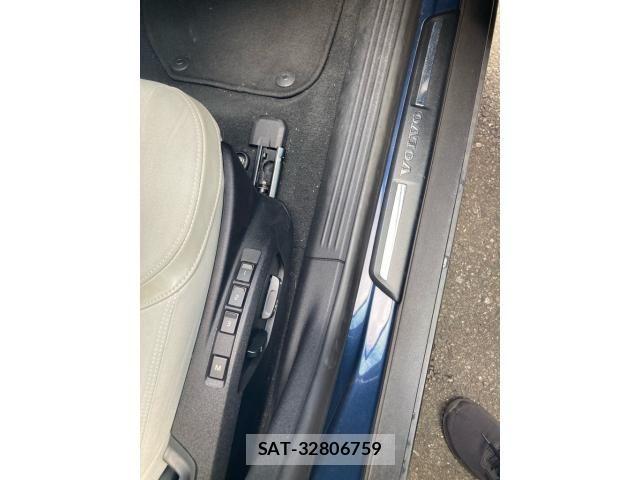 Volvo CROSS COUNTRY 2013-11 7621138-10