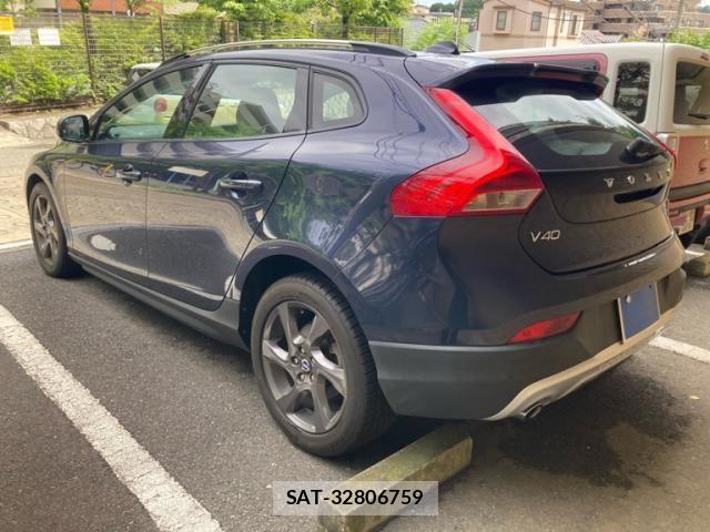 Volvo CROSS COUNTRY 2013-11 7621138-3