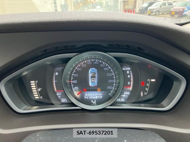 Volvo CROSS COUNTRY 2016-03 7880325-13