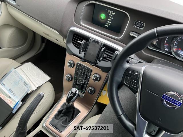 Volvo CROSS COUNTRY 2016-03 7880325-16