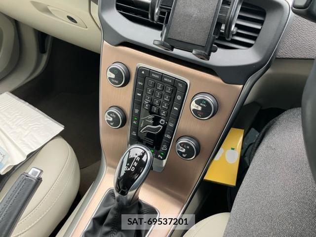 Volvo CROSS COUNTRY 2016-03 7880325-19