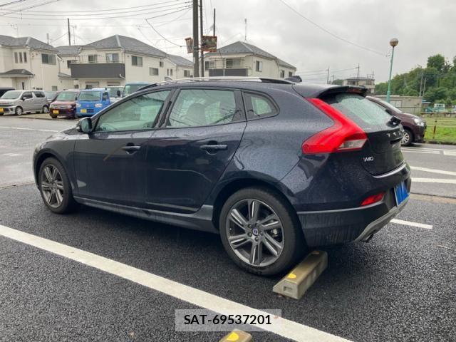 Volvo CROSS COUNTRY 2016-03 7880325-4