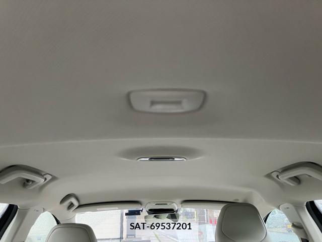 Volvo CROSS COUNTRY 2016-03 7880325-7