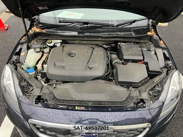 Volvo CROSS COUNTRY 2016-03 7880325-8