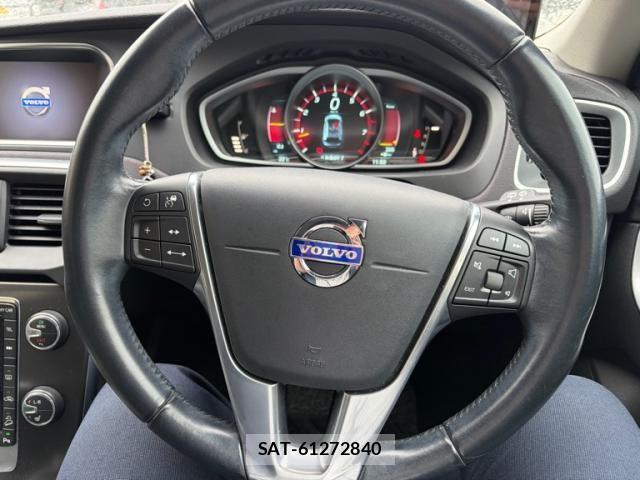 Volvo CROSS COUNTRY 2014-02 7880327-10