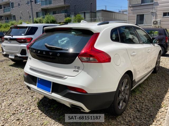 Volvo CROSS COUNTRY 2013-08 7880324-9