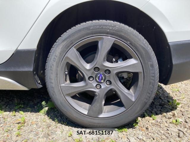 Volvo CROSS COUNTRY 2013-08 7880324-14