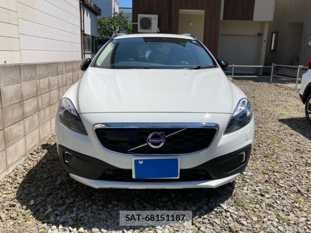 Volvo CROSS COUNTRY 2013-08 7880324-2