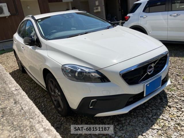 Volvo CROSS COUNTRY 2013-08 7880324-4
