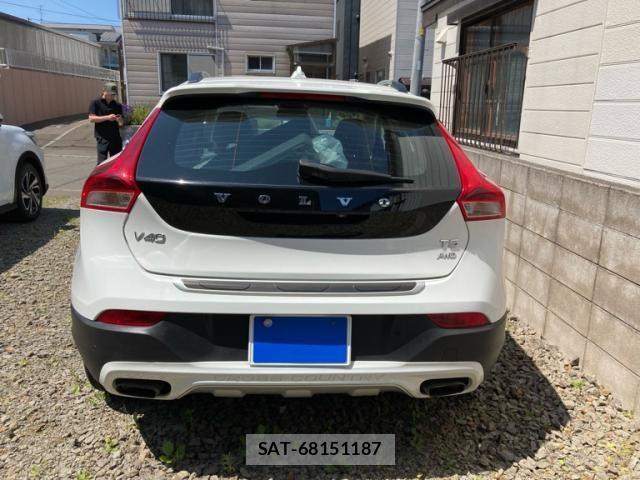 Volvo CROSS COUNTRY 2013-08 7880324-8
