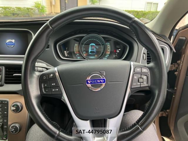 Volvo CROSS COUNTRY 2013-09 7964308-11
