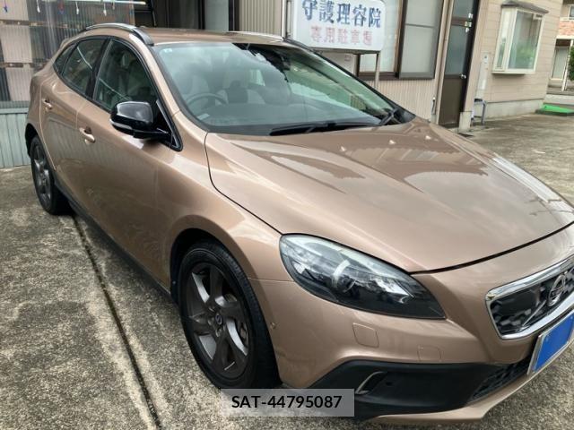 Volvo CROSS COUNTRY 2013-09 7964308-1