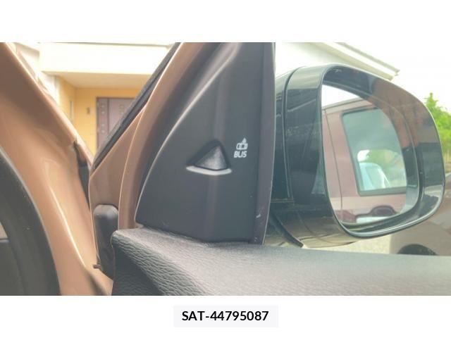 Volvo CROSS COUNTRY 2013-09 7964308-22